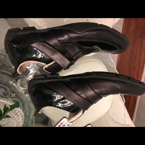 Kenneth Cole Fashionable Black Leath Men’s SZ 9.5 - Picture 3 of 8